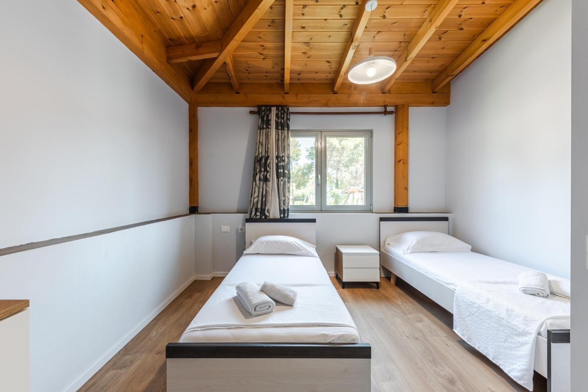Beni'S Villa Apartments By Ps Golem  Extérieur photo