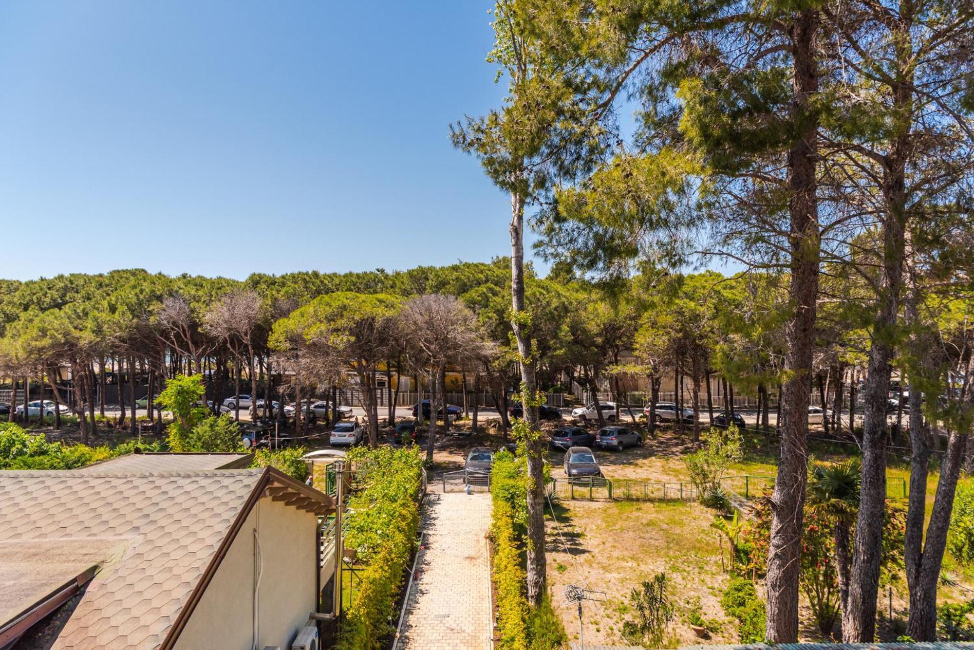 Beni'S Villa Apartments By Ps Golem  Extérieur photo
