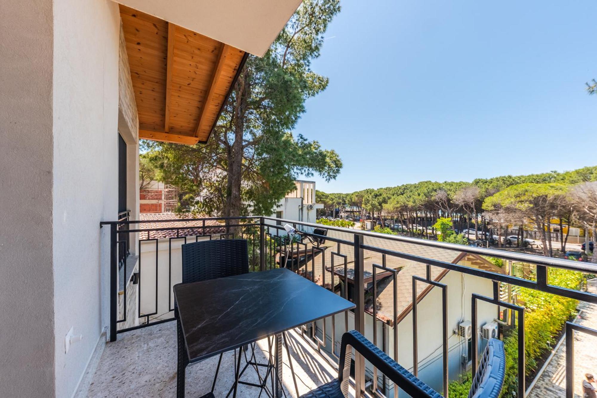 Beni'S Villa Apartments By Ps Golem  Extérieur photo